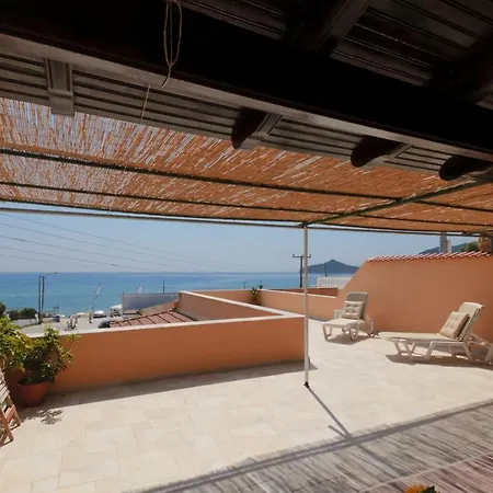 Patras Roof Apartment Agios Georgios Pagon Exterior foto